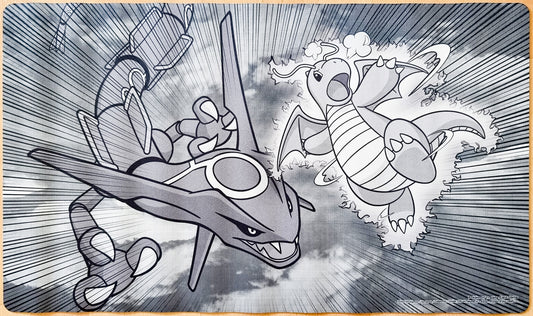Dragonite e Rayquaza si scontrano - Tappetino da gioco Pokémon